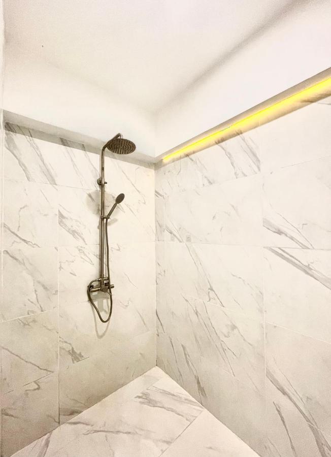 Burgundy Guest Suite Манила Экстерьер фото